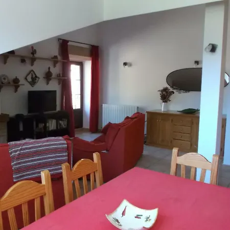 Apartment La Escuelona