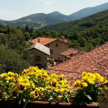 La Escuelona Pejanda